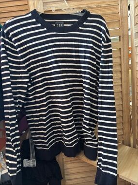 GAP Striped Crewneck Sweater Small
